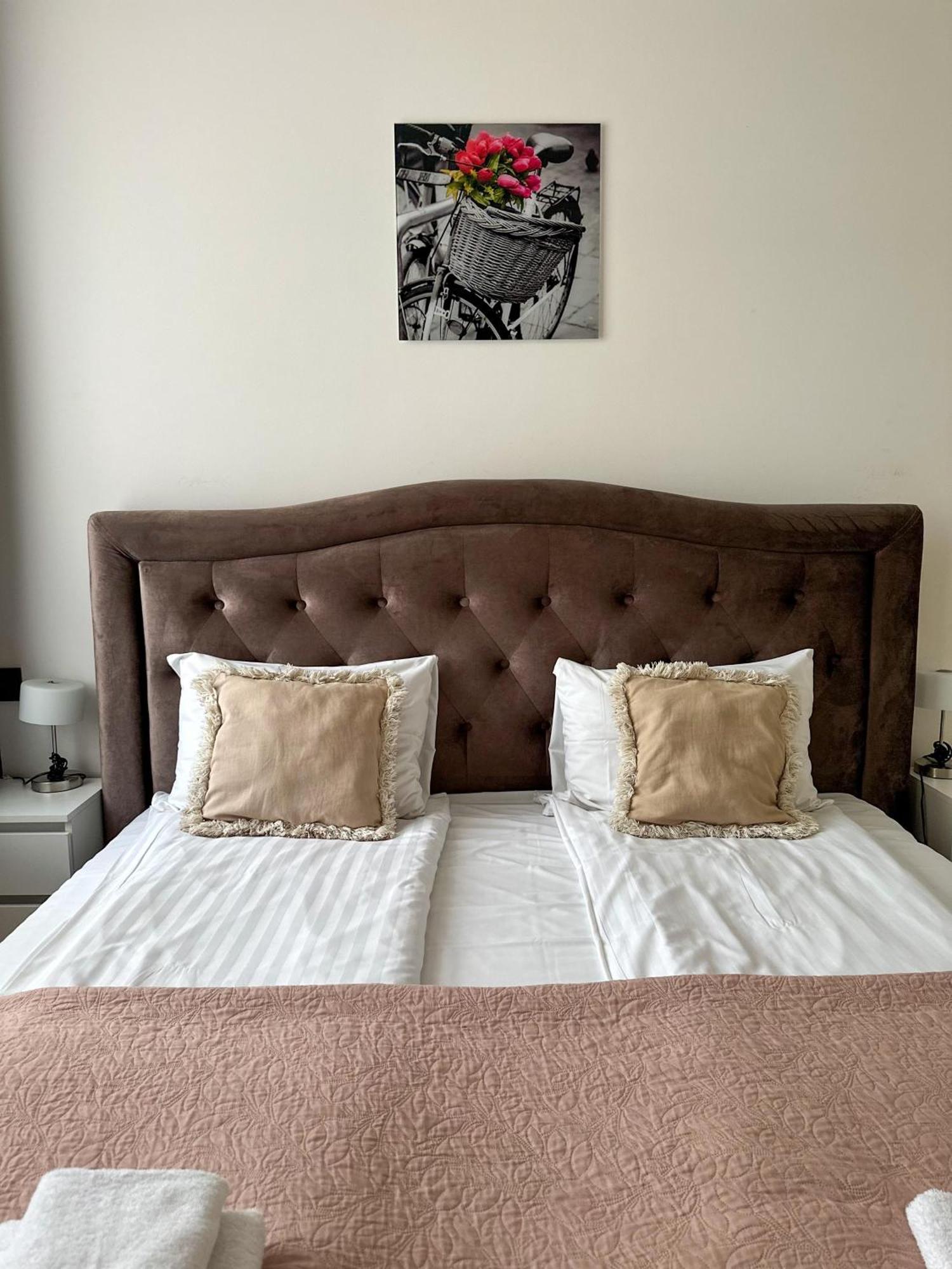 One Bedroom Promenade Apartment ريغا المظهر الخارجي الصورة